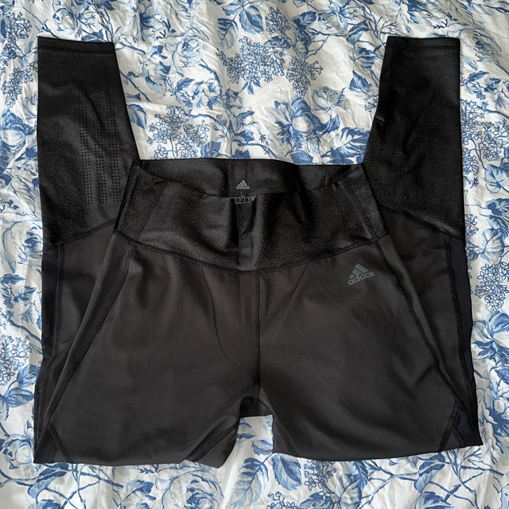 Like New Worn Once Women’s Adidas Leggings Size Large